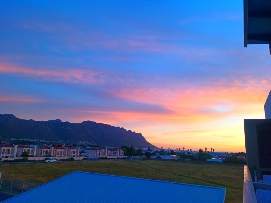 To Let 2 Bedroom Property for Rent in Whispering Pines Western Cape